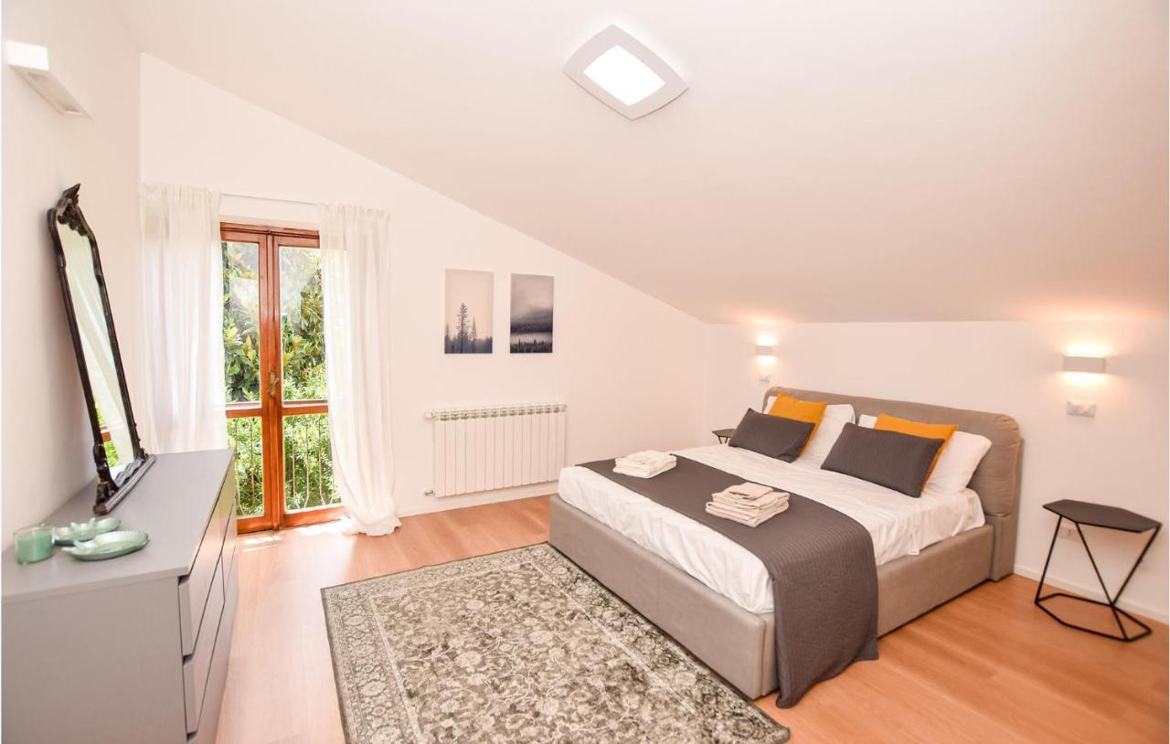Cozy Home In Anguillara Sabazia With Kitchenette Exteriör bild